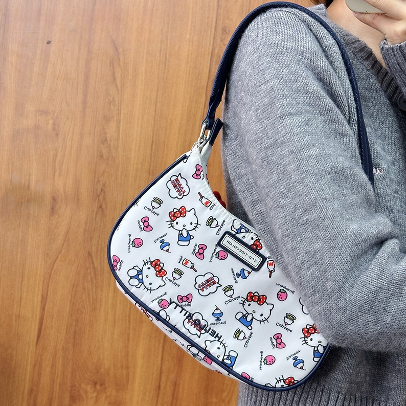Cute Lightweight Crescent Shoulder Bag C-355
