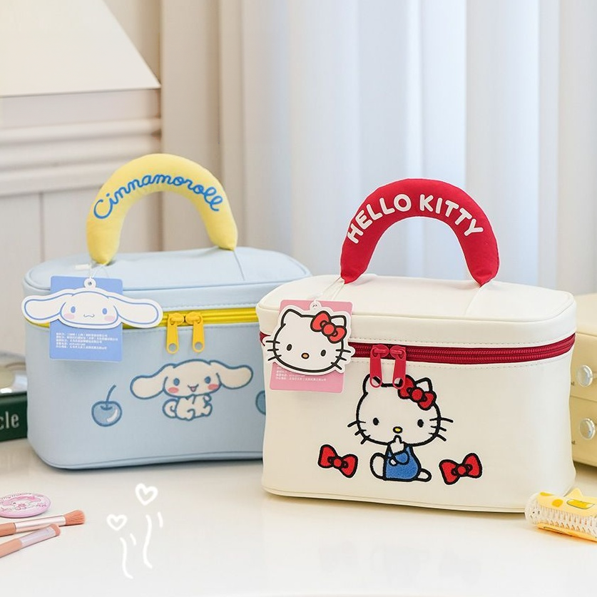 Large Capacity Cosmetic Organizer Bag C-446